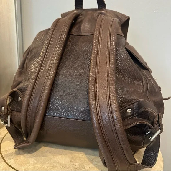 Ellington Vintage Leather Backpack Bucket Bag In Chocolate
